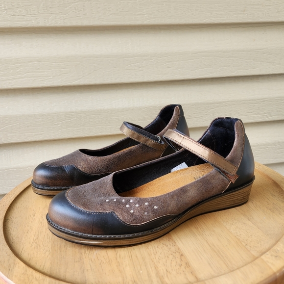 Naot Volcan brown sincere leather Mary Jane shoes size 37 - Picture 2 of 10